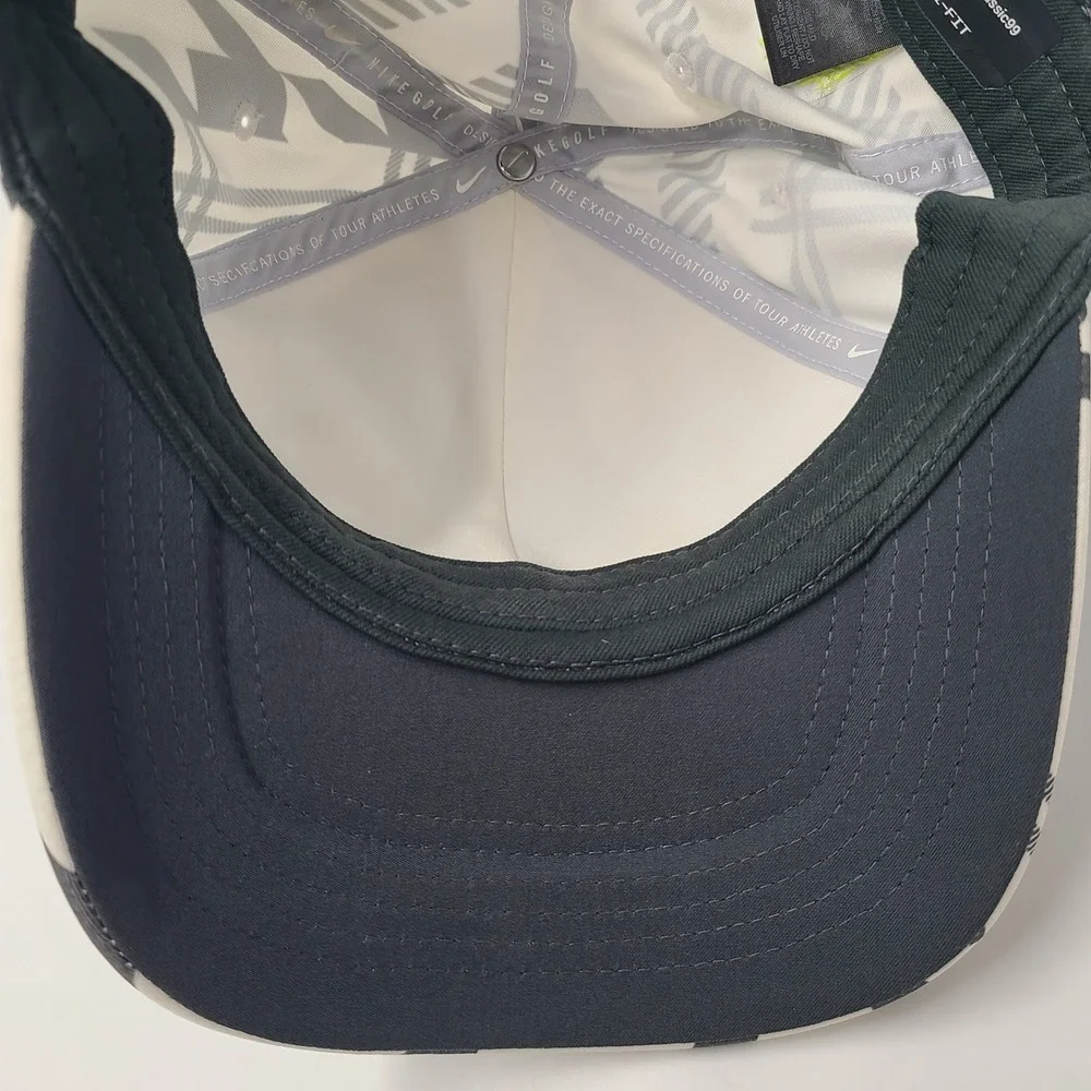 Nike hat strapback